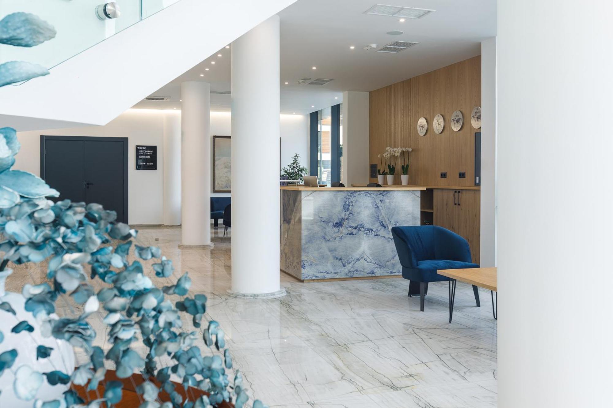 Blue Star Luxury Hotel Sofia Buitenkant foto