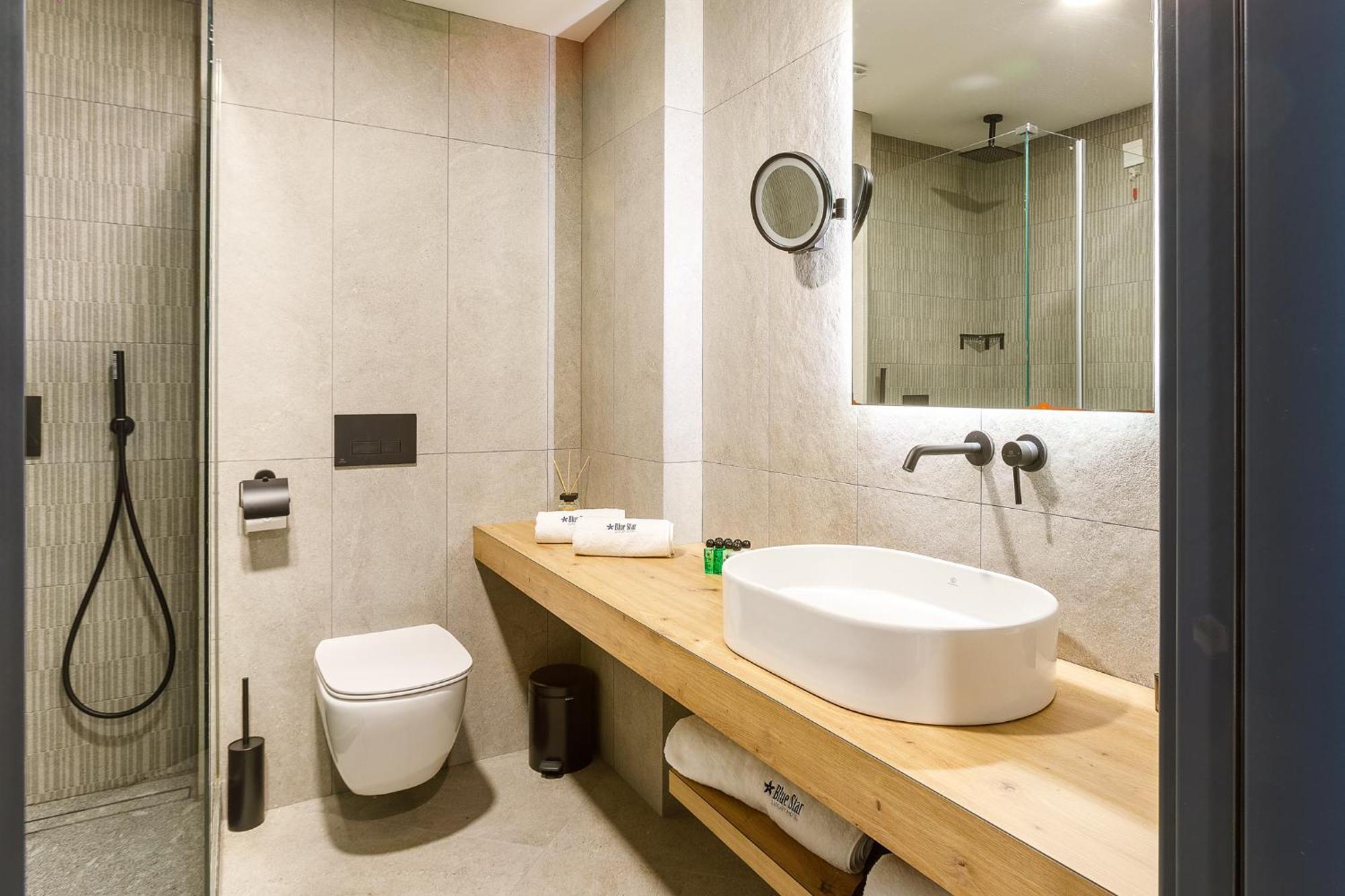 Blue Star Luxury Hotel Sofia Buitenkant foto