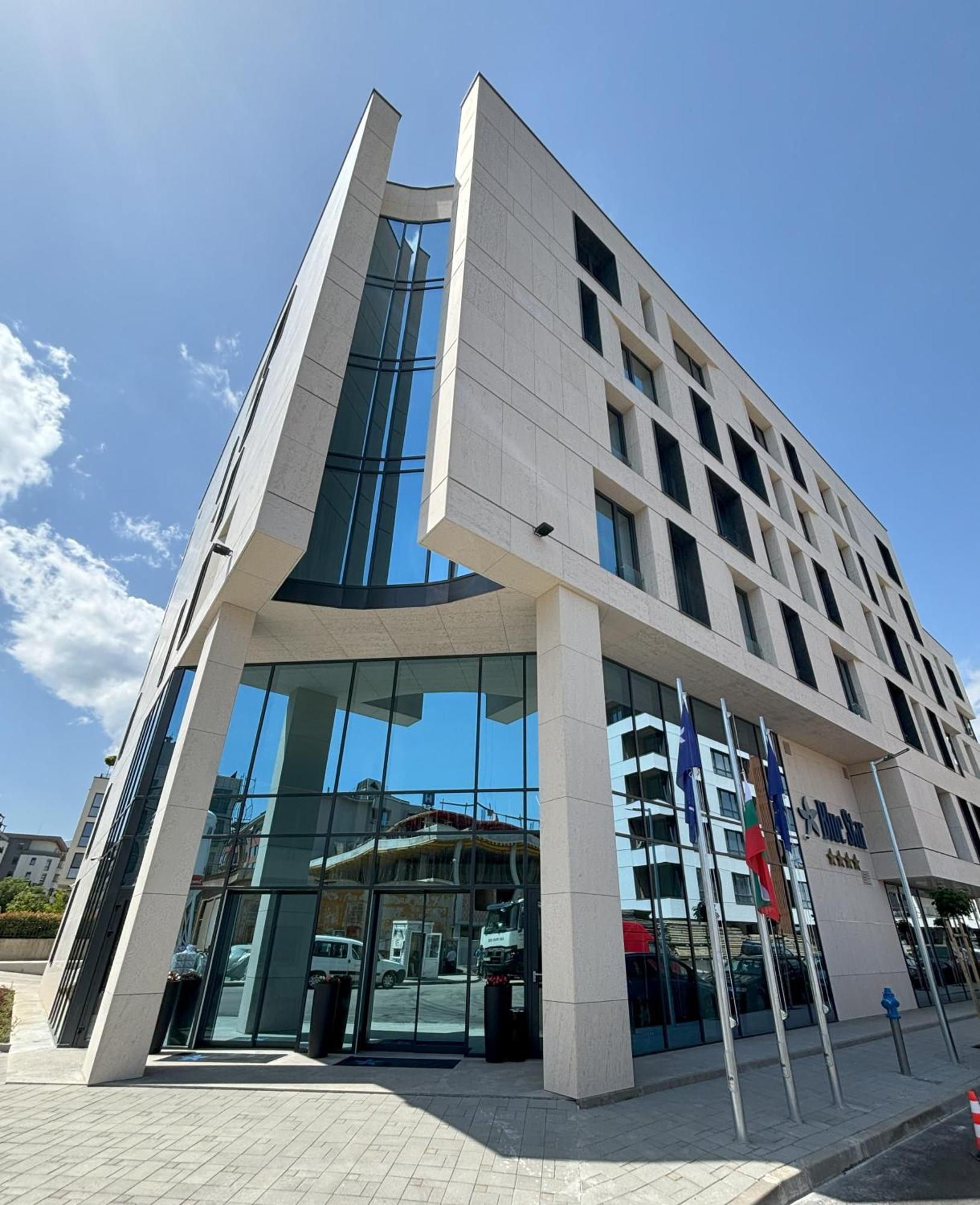 Blue Star Luxury Hotel Sofia Buitenkant foto