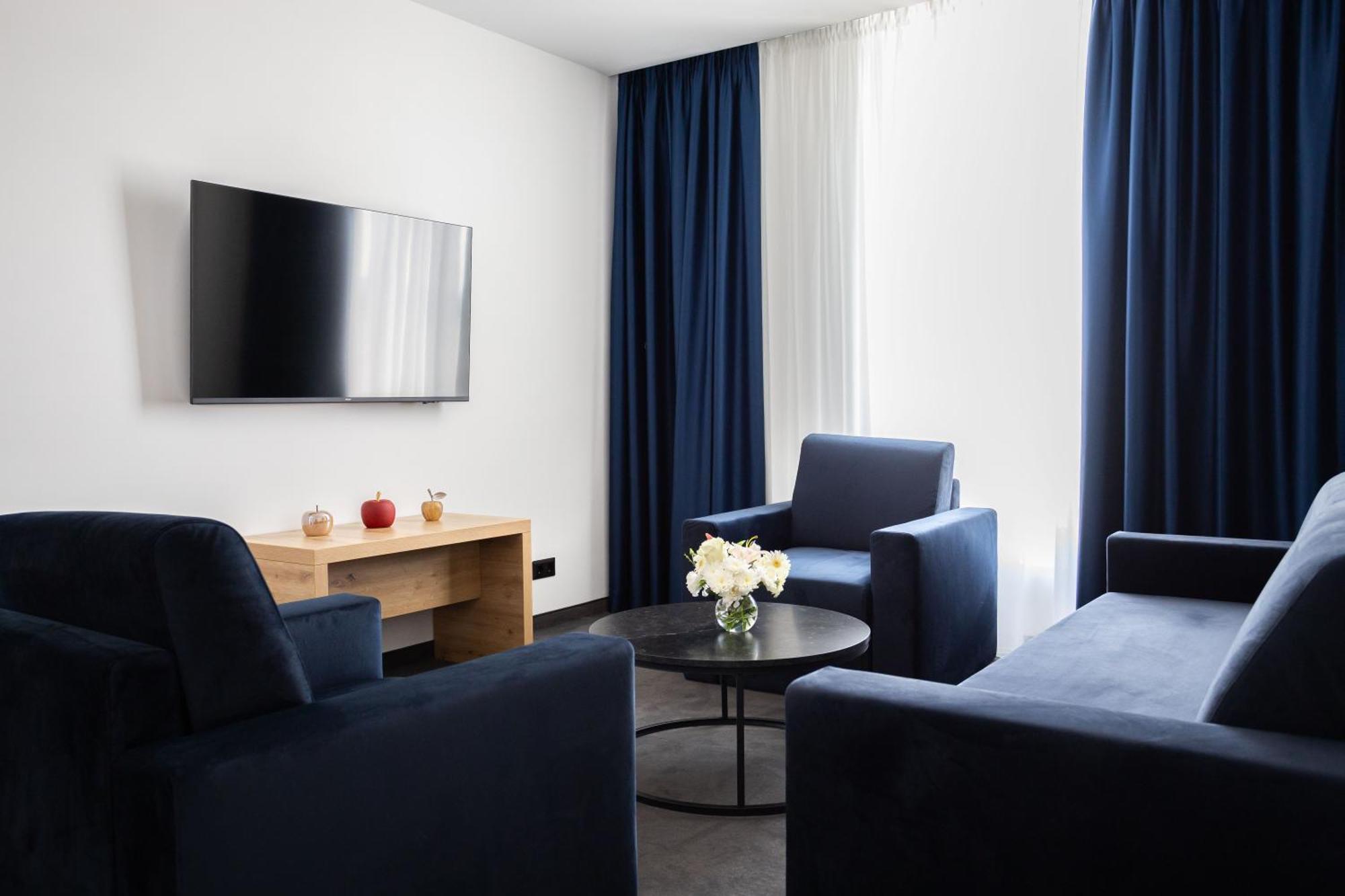 Blue Star Luxury Hotel Sofia Buitenkant foto