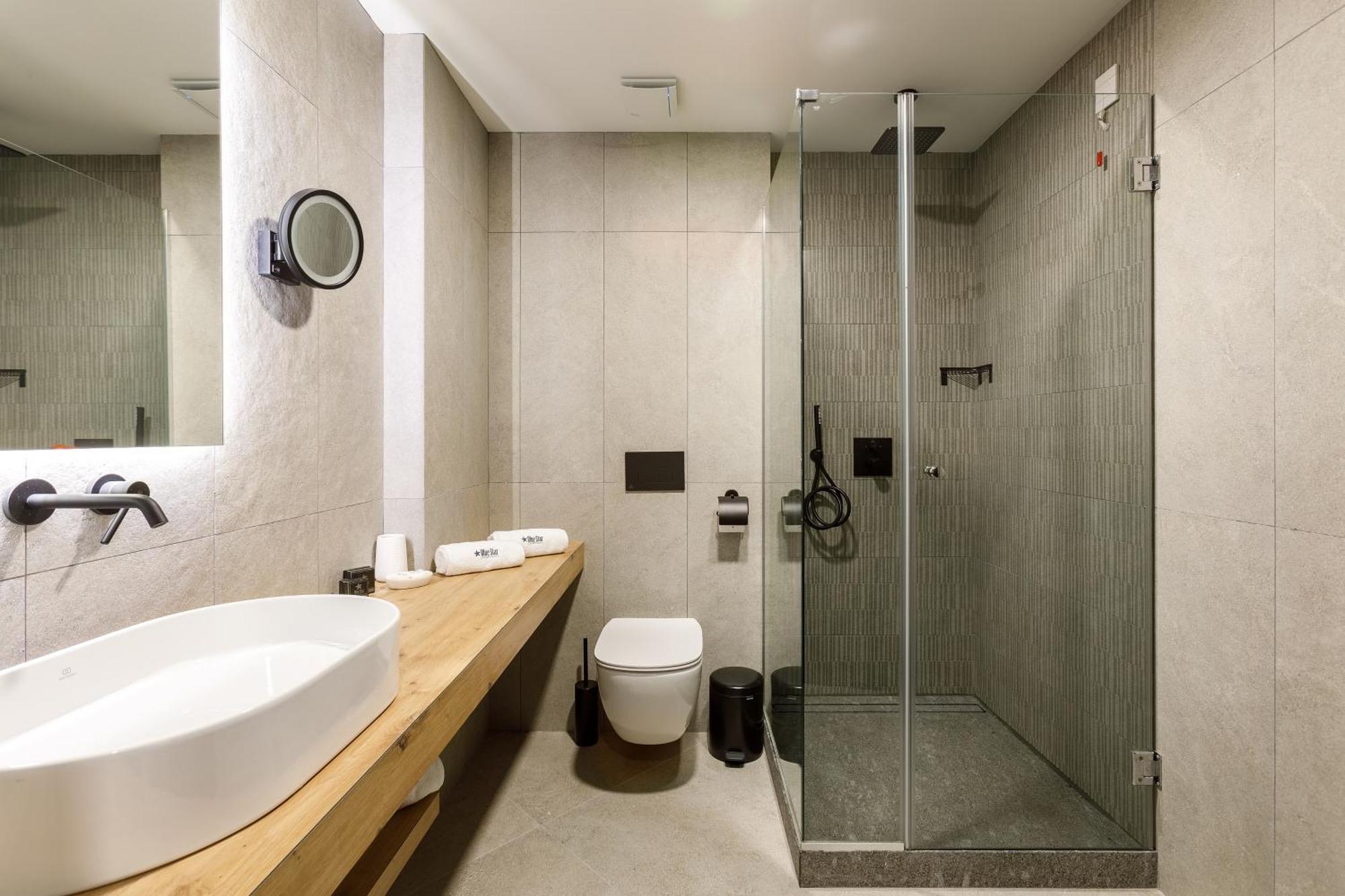 Blue Star Luxury Hotel Sofia Buitenkant foto
